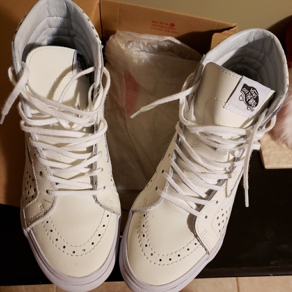 White vans - Picture 4 of 6